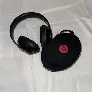 Beats wireless headphones